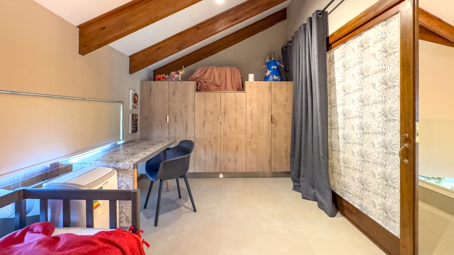 7 Bedroom Property for Sale in Moquini Coastal Estate Western Cape